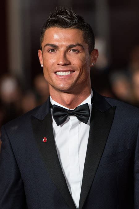 cristiano ronaldo elegante